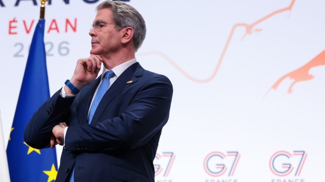 Treasury Chief Advocates for Controversial Strategy on Iran Deal | idn tripoker apk, pacar virzha