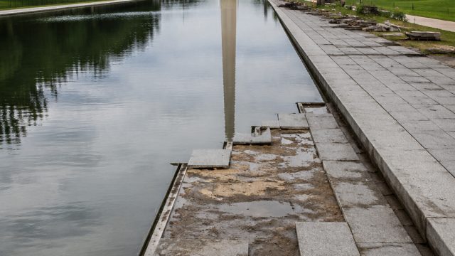 Reflecting Pool Renovation Sparks Controversy Among Lawmakers | eminusdoleo, argentina champions wor