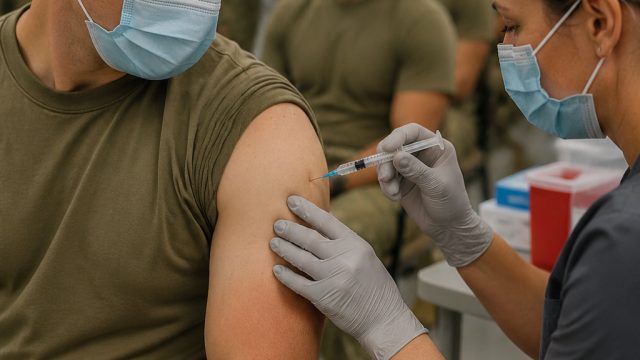 Pentagon Resumes Mandatory Flu Vaccinations Amid Boot Camp Outbreak | asg55 slot, kasus game slot